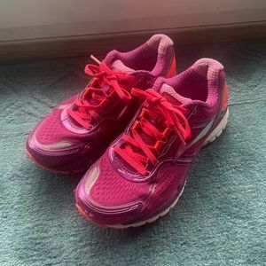 Brooks Running Sneakers